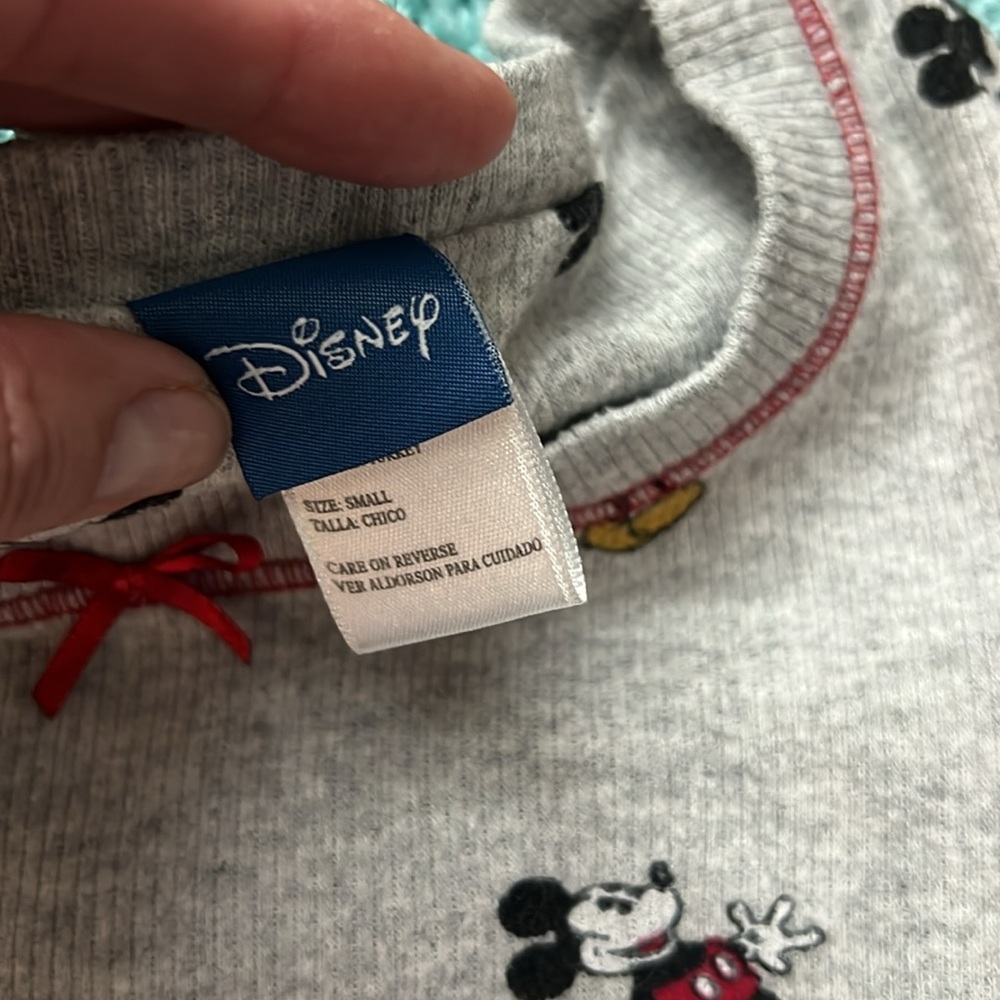 Mickey Mouse Disney pajama set Christmas - Picture 7 of 9